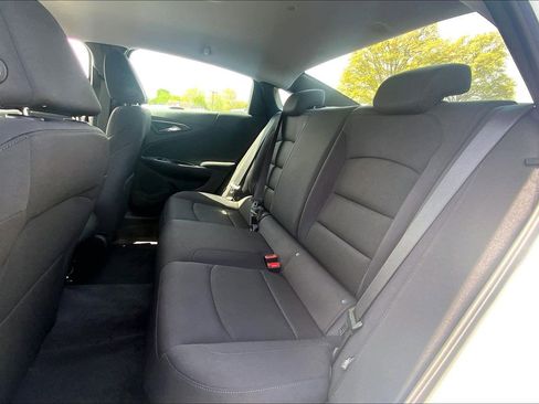 Used 2023 Chevrolet Malibu LS FWD image 19