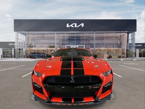 Used 2022 Ford Mustang Shelby GT500 w/ Technology Package image 3