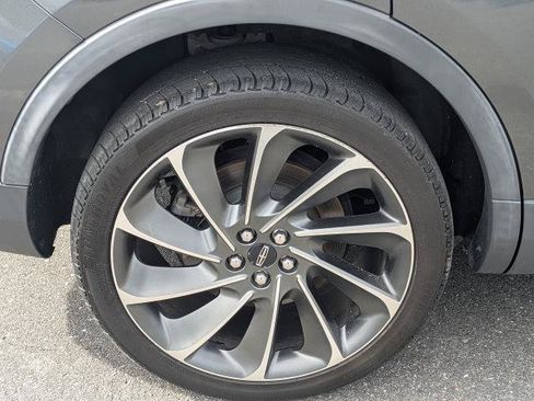 Used 2019 Lincoln Nautilus Reserve AWD/4WD image 10