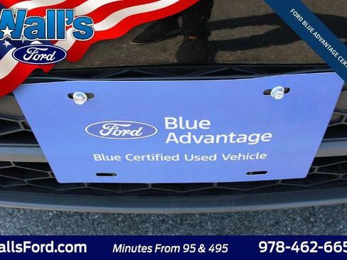 Used 2024 Volkswagen Taos SE AWD/4WD image 2