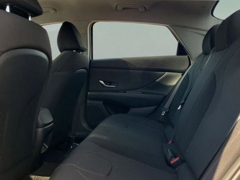 New 2026 Hyundai Elantra SE image 5