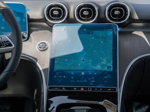 New 2026 Mercedes-Benz C 300 4MATIC Sedan image 21