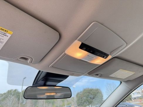 Used 2025 Nissan Altima 2.5 SV image 25