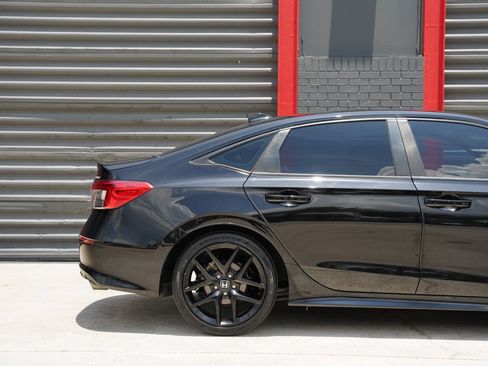 Used 2022 Honda Civic Sport image 4
