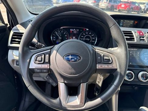 Used 2018 Subaru Forester 2.5i Premium AWD/4WD image 12
