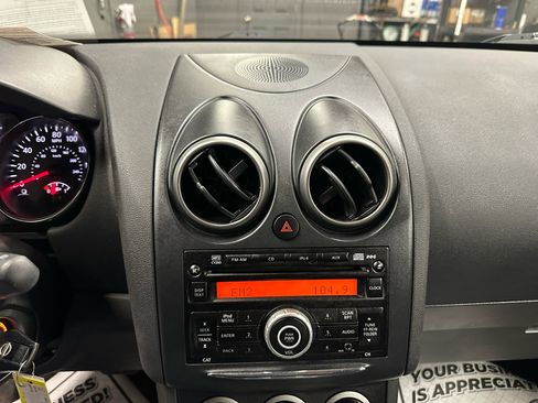 Used 2012 Nissan Rogue S image 14