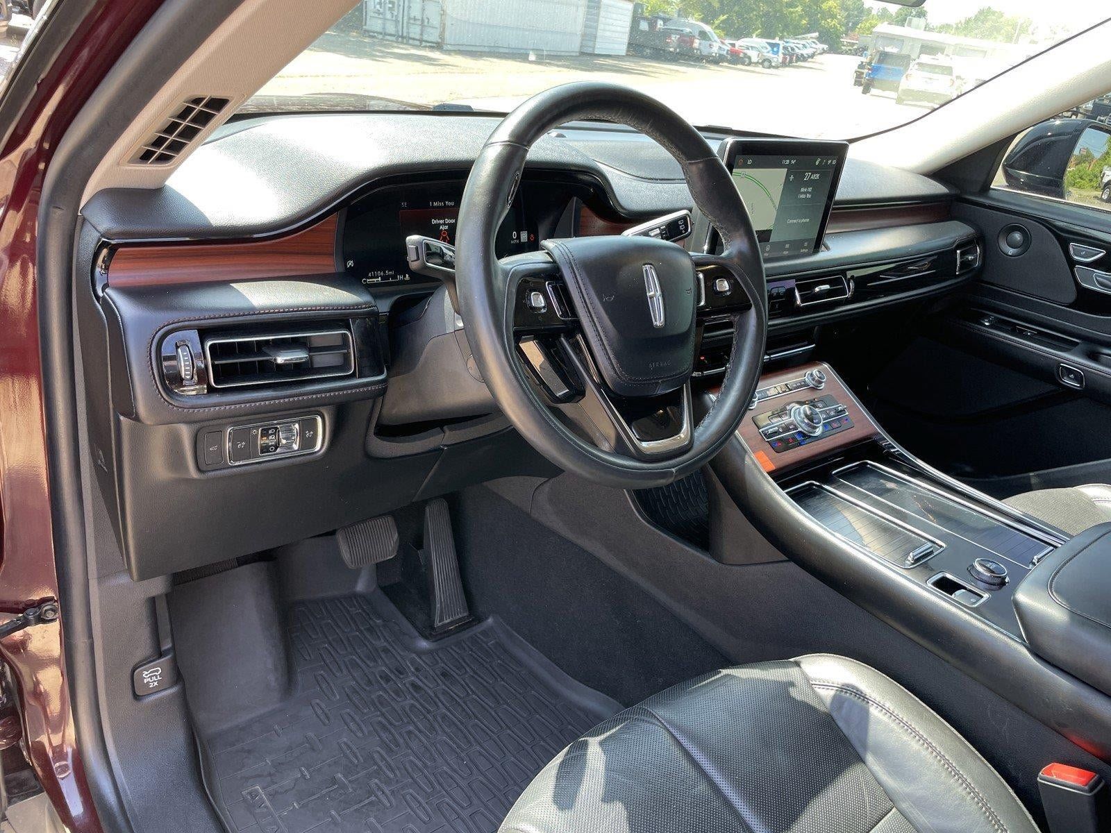 Used 2022 Lincoln Aviator Reserve w/ Elements Package Plus AWD/4WD image 13