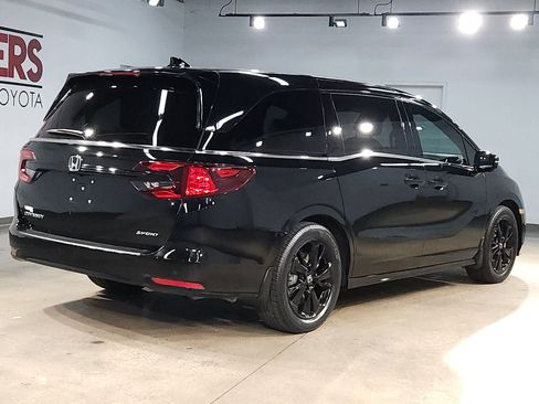 Used 2023 Honda Odyssey Sport image 7