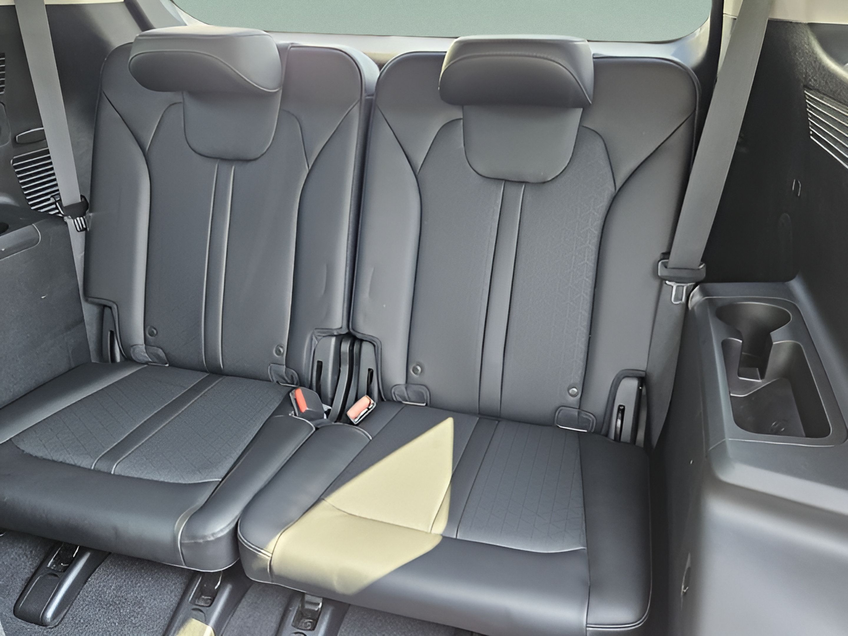 Used 2023 Kia Sorento SX FWD image 9