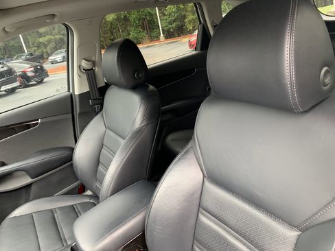 Used 2020 Kia Sorento EX AWD/4WD image 7