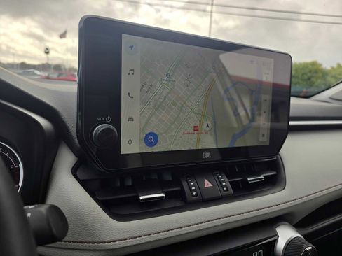 Used 2025 Toyota RAV4 XLE Premium image 28