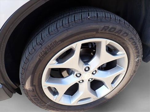 Used 2015 Subaru Forester 2.5i Touring w/ Eyesight & Navigation System AWD/4WD image 9