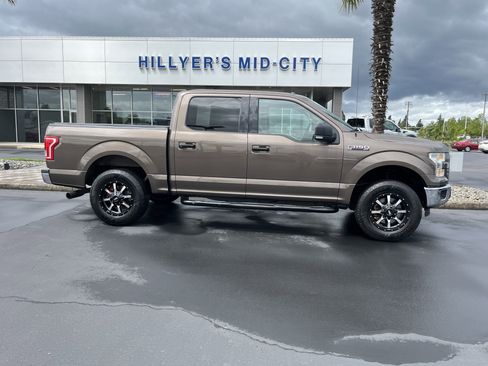 Used 2015 Ford F150 XLT w/ Equipment Group 302A Luxury RWD image 2