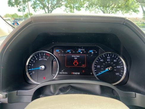 Used 2019 Ford Expedition XLT w/ Equipment Group 202A RWD image 6
