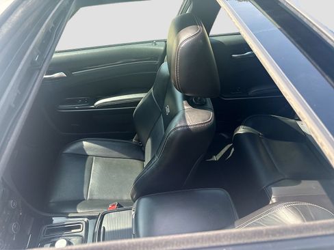 Used 2023 Chrysler 300 S w/ Comfort Group RWD image 23