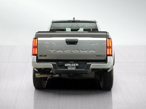Used 2026 Toyota Tacoma TRD Off-Road AWD/4WD image 4