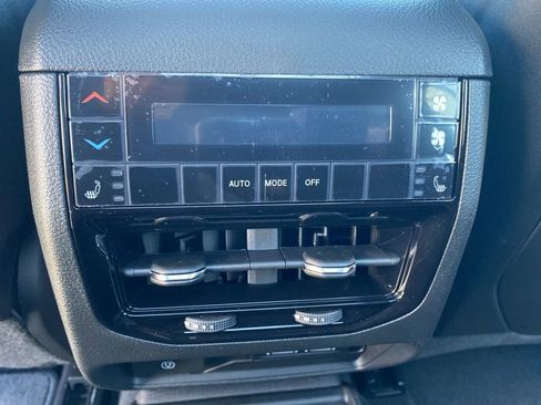 New 2025 Jeep Grand Cherokee L Limited w/ Black Appearance Package image 24