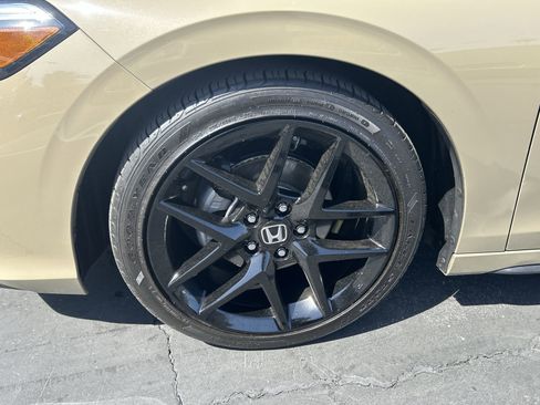 Certified 2025 Honda Civic Sport image 18