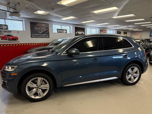 Used 2018 Audi Q5 2.0T Premium Plus w/ Premium Plus Package image 3