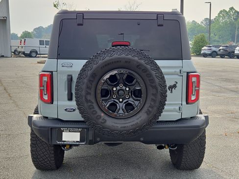 Used 2023 Ford Bronco Badlands w/ Sasquatch Package AWD/4WD image 10