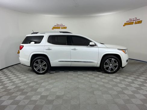 Used 2017 GMC Acadia Denali w/ Technology Package AWD/4WD image 7
