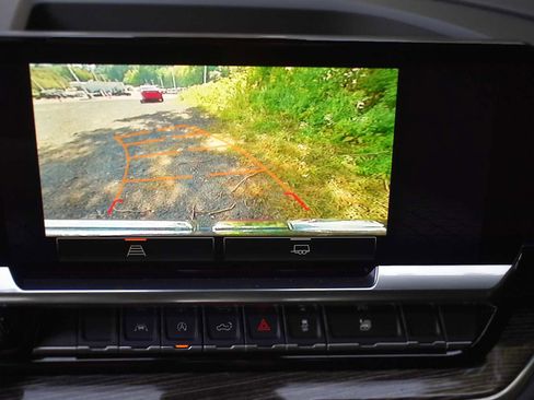 Used 2023 GMC Sierra 1500 Elevation image 16