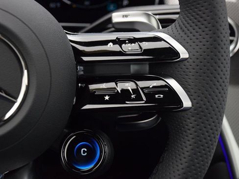 New 2025 Mercedes-Benz GLC 63 AMG S image 21