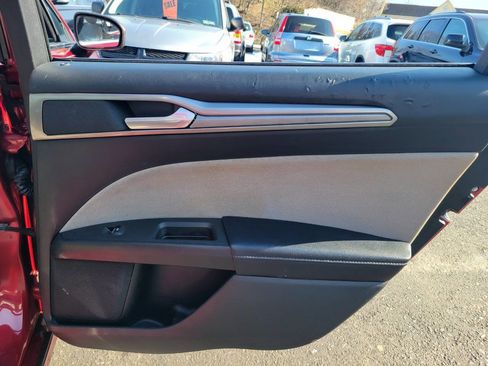 Used 2017 Ford Fusion S image 20