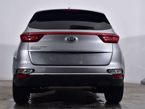 Used 2021 Kia Sportage LX image 2