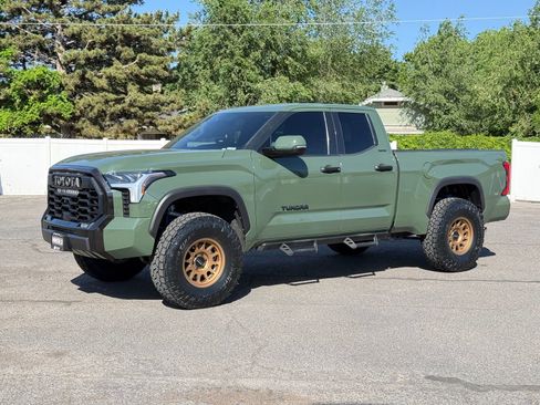 Used 2022 Toyota Tundra Limited w/ TRD Off-Road Package AWD/4WD image 10