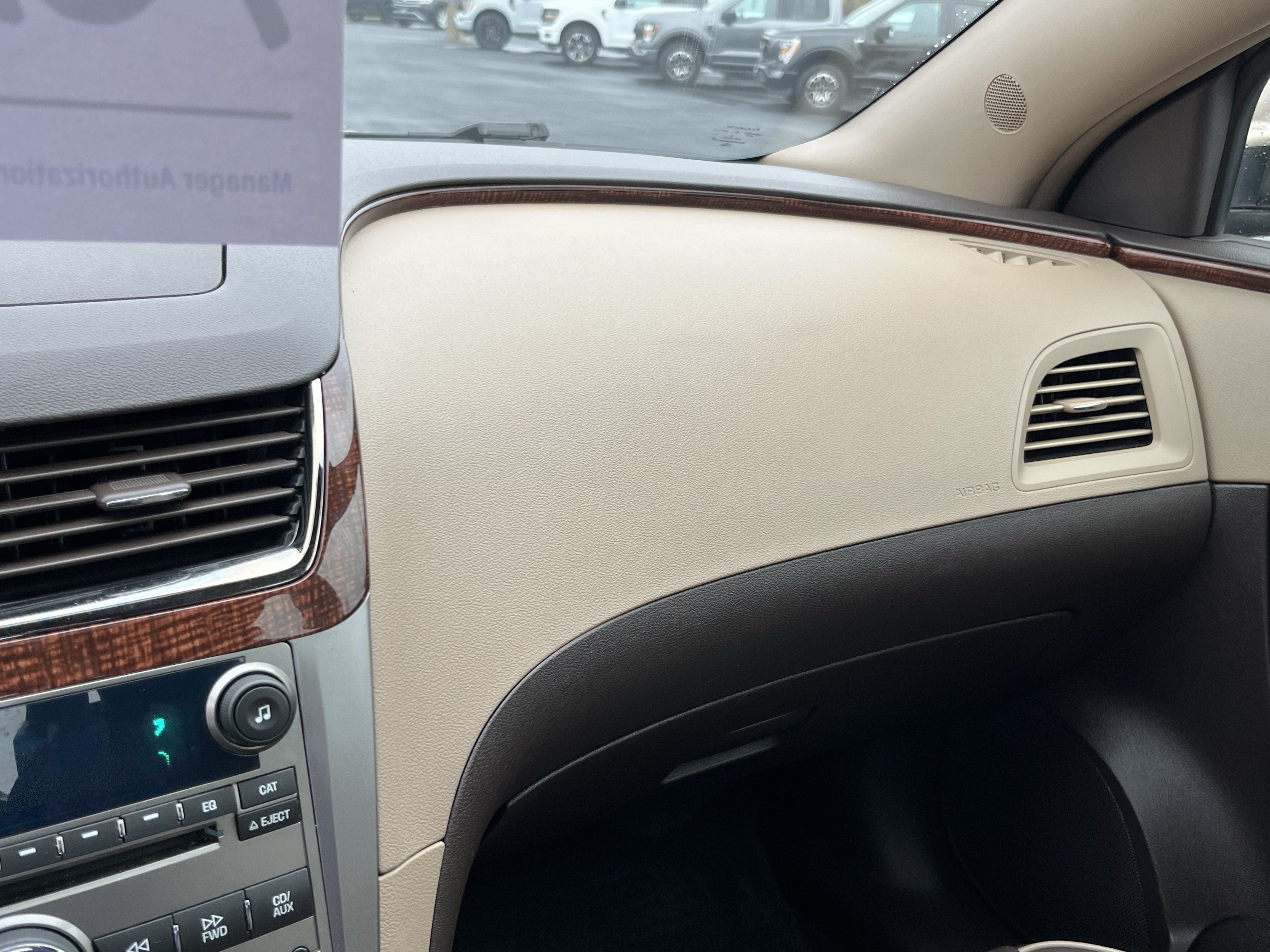 Used 2008 Chevrolet Malibu LTZ w/ Rear Power Package FWD image 20
