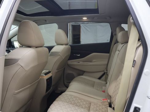 Used 2019 Nissan Murano Platinum w/ Cargo Package FWD image 14