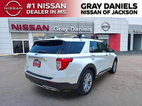 Used 2020 Ford Explorer XLT w/ Equipment Group 202A RWD image 7