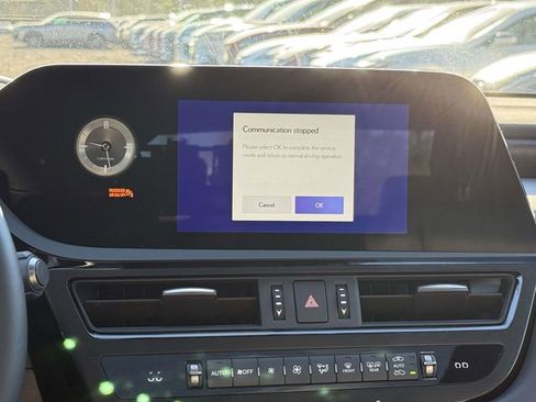 New 2025 Lexus ES 350 Premium image 10