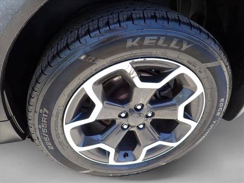 Used 2013 Subaru Crosstrek 2.0i Limited AWD/4WD image 7