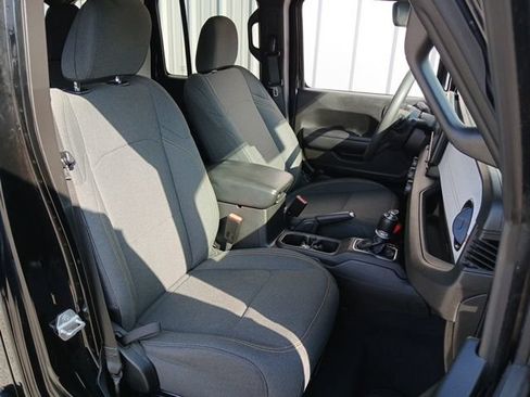 Used 2024 Jeep Wrangler Unlimited Sport AWD/4WD image 27
