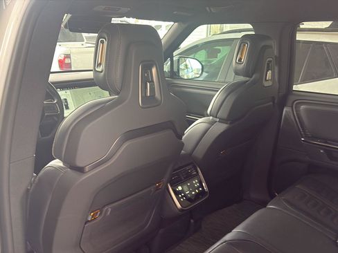 Used 2026 Rivian R1S Adventure AWD/4WD image 25