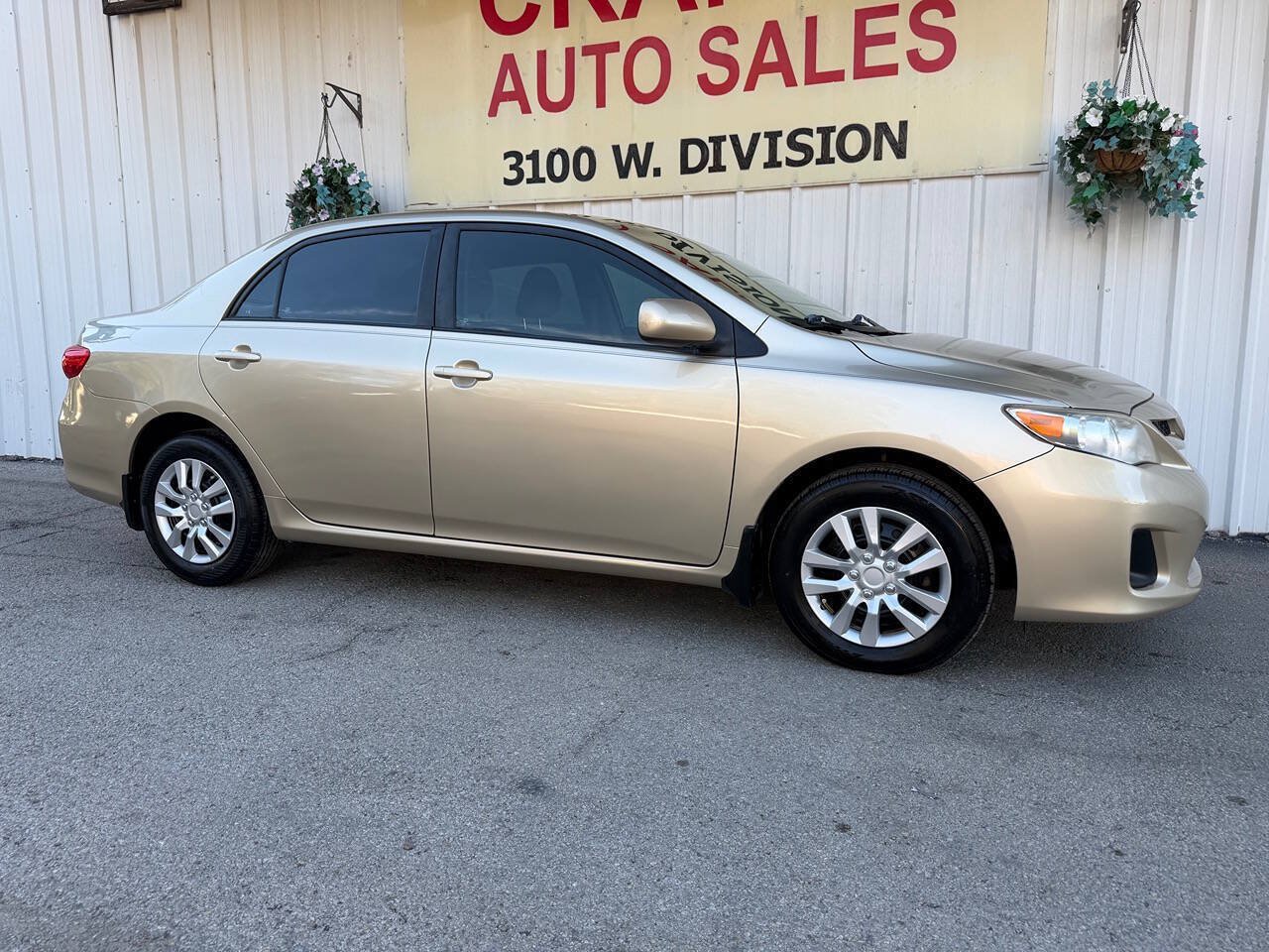 Used 2011 Toyota Corolla LE FWD image 3