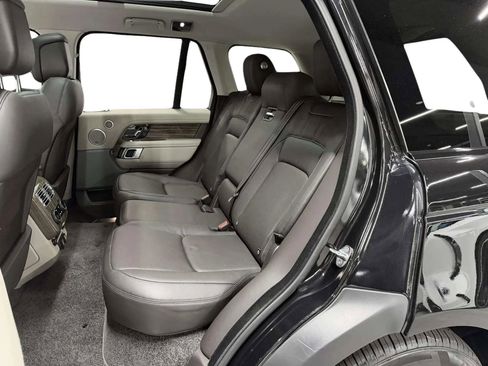 Used 2018 Land Rover Range Rover HSE image 15