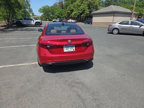 Used 2018 Alfa Romeo Giulia Ti w/ Quick Order Package 22X Lusso AWD/4WD image 13