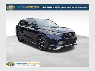 Used 2022 Toyota Highlander XSE FWD video 1