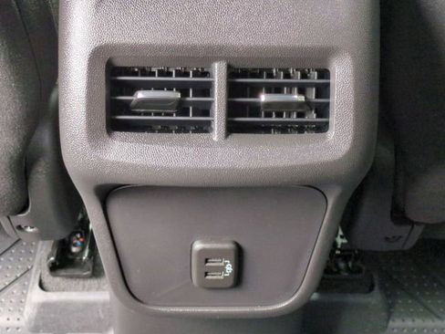 Certified 2024 Chevrolet Equinox LT image 21