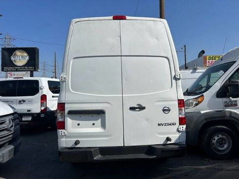 Used 2018 Nissan NV 2500 S image 4