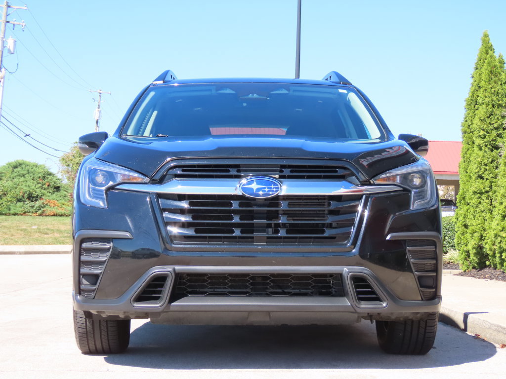 Used 2023 Subaru Ascent Premium AWD/4WD image 6