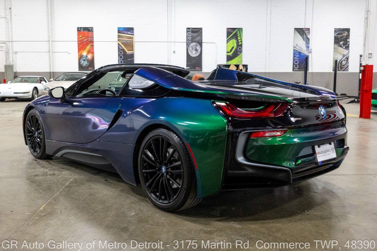 Used 2019 BMW i8 Roadster AWD/4WD image 5