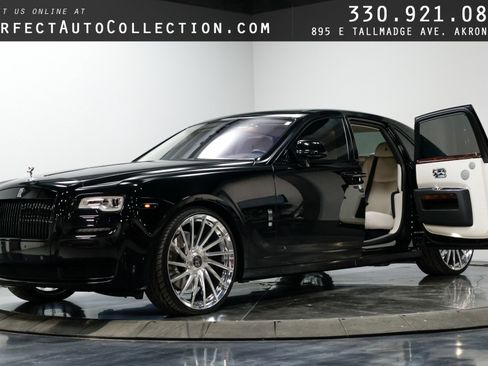 Used 2015 Rolls-Royce Ghost image 1
