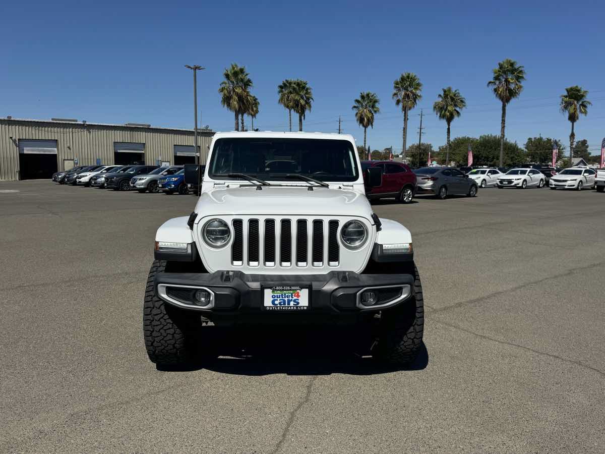 Used 2018 Jeep Wrangler Unlimited Sahara w/ LED Lighting Group AWD/4WD image 4