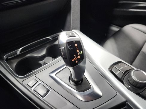 Used 2016 BMW 320i xDrive Sedan image 7