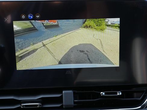 New 2026 Chevrolet Equinox RS w/ Convenience Package III AWD/4WD image 25