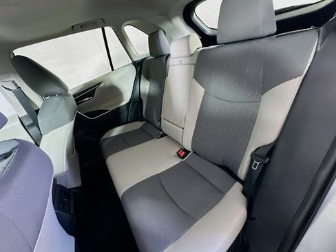 Used 2019 Toyota RAV4 XLE image 27